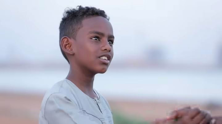 بالصور.. توقع له الخبراء مستقبل واعد.. الحزن يخيم على مواقع التواصل بعد نبأ رحيل أصغر ممثل سوداني.. تعرف على أسباب وفاته المفاجئة!! 12 643779314 10241320434006148 3913077150433068777 n