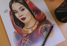 شاهد بالصور.. فنانة تشكيلية تبيع لوحة للمطربة إيمان الشريف بمبلغ مليار جنيه وتعرض أخرى للسلطانة هدى عربي 26 651694784 938814045392938 3038163261326564697 n 1