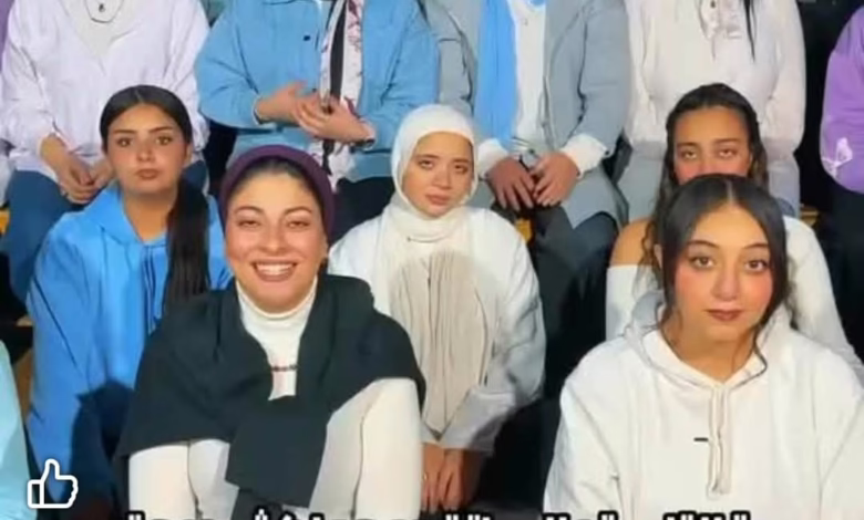 شاهد بالصورة والفيديو.. بعد إيمي سمير غانم.. "كورال" مصري يغني أغنية الفنانة السودانية توتة عذاب "الترند" وشاعر الأغنية يعبر عن إعجابه 1 e5a1fa28 f9ba 4584 9a6d 08ba67ad2b1f