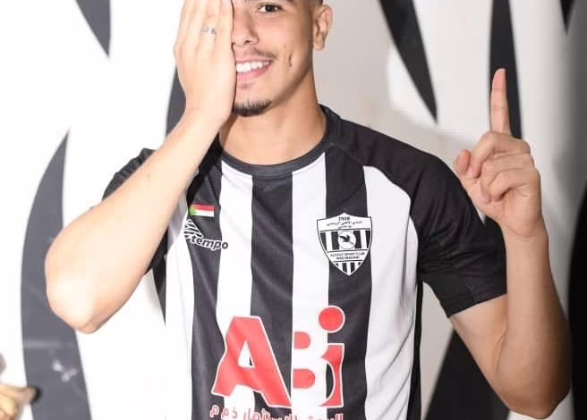 بالصورة.. في مفاجأة كبيرة.. محترف جزائري ينضم لقائمة المنتخب السوداني استعداداً لمواجهة السعودية 1 عبد القادر وابدي