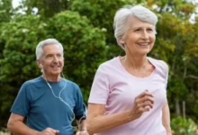 9 أطعمة ومشروبات ينصح بتناولها بعد عمر الستين أبرزها القهوة والسمك 36 20240102074709479