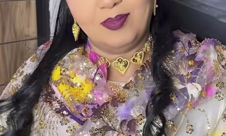 شاهد بالصورة والفيديو.. شبيهة هدى عربي تستعرض جمالها على أنغام ندى القلعة وساخرون: (شن جاب الكيكة للويكة وما استخرتي نهائي) 1 387c2063 b426 48eb 83b0 2edd75898047