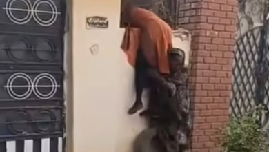 غضب واسع بعد ظهور نساء يقتحمن منازل مهجورة في الخرطوم والشارع يغلي 3 4235523525 1140x595 1