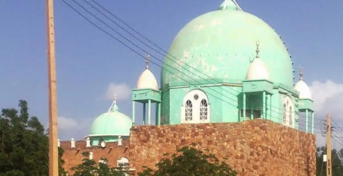 نبش ضريح صوفي في شرق الجزيرة يشعل التوتر… وتحذيرات من فتنة مجتمعية 10 4235555 1140x586 1