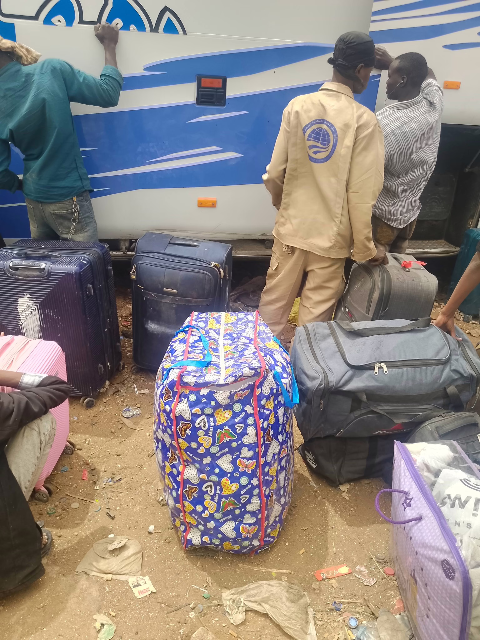 بالصور.. قدم نصائح من ذهب للراغبين في العودة.. ناشط سوداني يحكي قصة عودته لأرض الوطن من "المريوطية" فيصل بالقاهرة حتى "الحاج يوسف" الخرطوم 12 670217809 1448258640370878 6885221254778144349 n