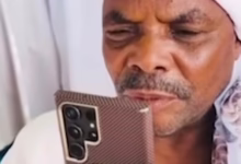 شاهد بالصورة والفيديو.. قائد الدعم السريع يعزي أسرة أسامة حسن هاتفيا ووالده يذرف الدموع ويرد عليه: (بكرة بطلع الجلابية وبنزل الميدان) 10 688de3f1 1290 4b44 8a36 572e973a9c58