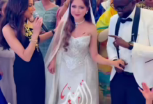 شاهد بالصورة والفيديو.. شاب "سوداني" يتزوج من حسناء "تونسية" ويغازلها أمام الحاضرين: (في قلبي وفي رأسي) 8 9169864b 84d4 4331 970d 6d9611e67fce