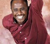 شاهد بالفيديو.. الممثل ذاكر سعيد في فاصل كوميدي : (لا أشجع فريق برشلونة ولا ريال مدريد أشجع الفريق البرهان "ضقل" بالمليشيا كورة مرقهم في الخلا) 6 ذاكر سعيد