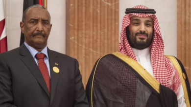 ولي العهد السعودي محمد بن سلمان ورئيس مجلس السيادة في السودان عبد الفتاح البرهان