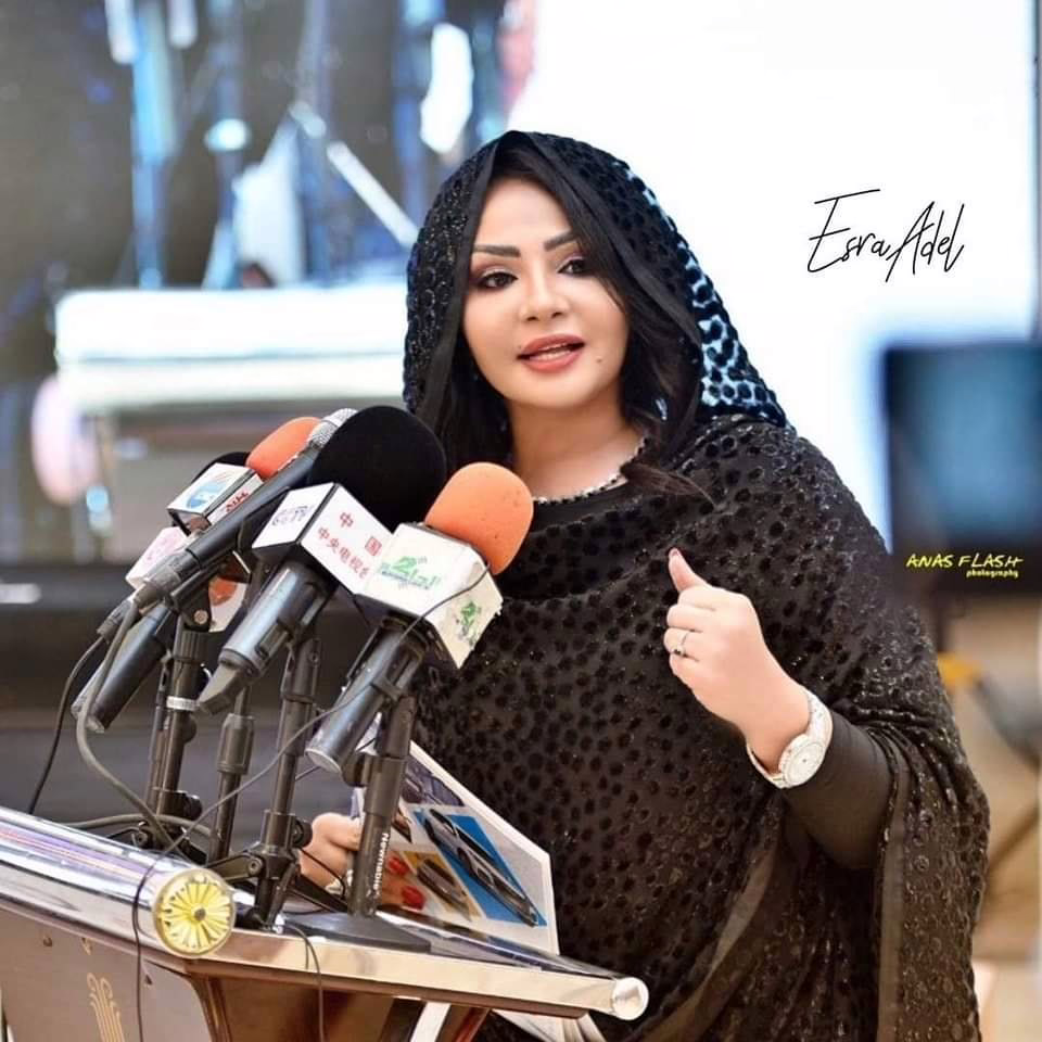 شاهد بالفيديو.. تعودت على الإنتقادات والإساءات الشخصية.. المذيعة الحسناء إسراء عادل ترد على أصحاب عبارة "لا للحرب" 10 اسراء عادل