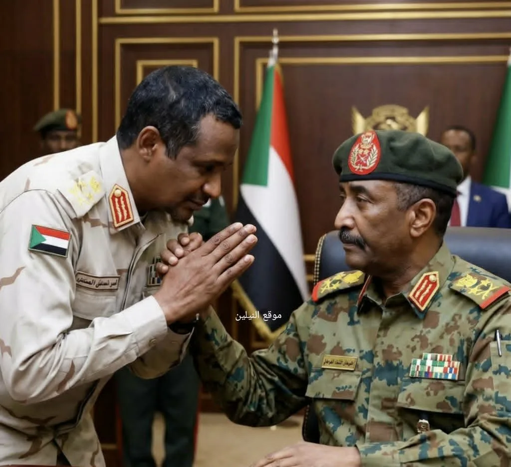 بالفيديو.. ماذا لو عاد "حميدتي" معتذراً هل سيتم استقباله مثل النور قبة والسافنا؟ وزير الإعلام السوداني يجيب!! 10 البرهان وحميدتي