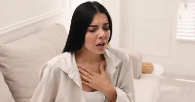 7 نصائح من الأطباء لتسهيل التنفس فى الطقس الحار 2 202604100944184418 370