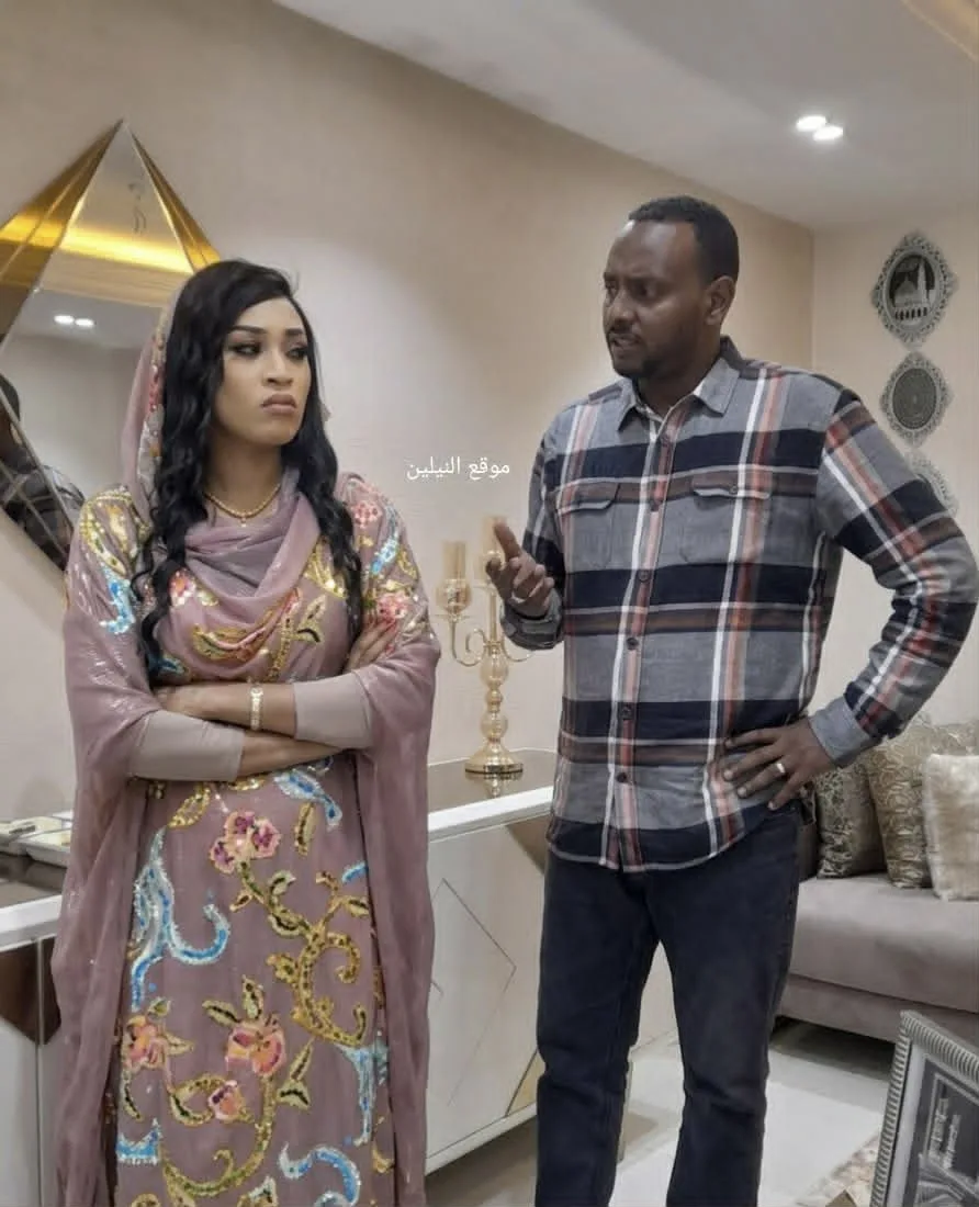 شاهد بالفيديو.. شاعر سوداني يفتح النار على الفنانة مروة الدولية ويهددها بإنهاء مسيرتها الفنية بالشيوخ والفقراء: (شينة ومفروض تشتغلي خادمة في البيوت) 10 3fdba65e dc27 42dd bfa2 e63f12fc8805