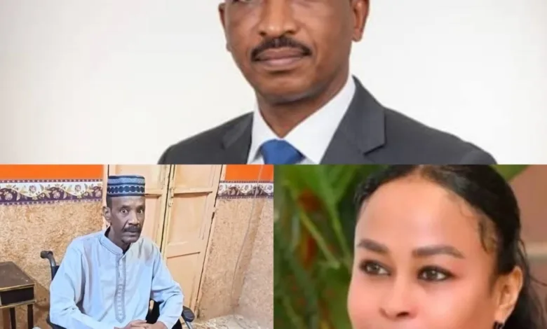 شاهد بالصور.. رجلٌ على كرسي متحرك يهزّ سجن بورتسودان بعد زيارته الصحفية رشان أوشي والأخيرة تنفجر بالبكاء بعد مقابلته وتكشف له الأسباب 3 705450405 962333823093214 5160179788889031142 n