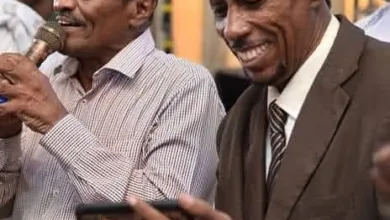 شاهد بالفيديو.. في آخر ظهور له.. الفنان الراحل مجذوب أونسة يذرف الدموع ويناشد الحاضرين: (ما تقلبوا علينا المواجع) 14 706317275 26421383864201224 5933246679847837843 n