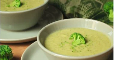 طريقة عمل شوربة مشروم بالبروكلى والكريمة 2 202606060122462246 546 1