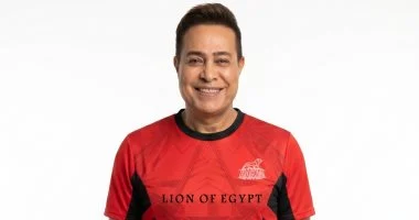 حكيم خارج الصندوق فى نص ملعب.. كلمات بلغة الكرة وإيقاع مختلف مفاجأة للجمهور 2 202606220750595059 196