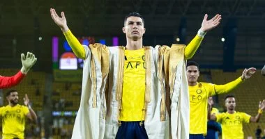 رونالدو ومودريتش ونوير يتصدرون قائمة المعمرين فى الملاعب بعد الأربعين 2 202602221131353135 12624