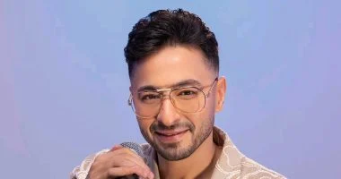 حمادة هلال يهنئ "شريك النجاح".. رسالة وفاء للشاعر هادي أبو اليزيد في عيد ميلاده 2 202508270641124112