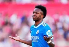 فينيسيوس يعود إلى ريال مدريد.. وجلسة طارئة تحسم مستقبله (فيديو) 33 202605170954385438 383 2
