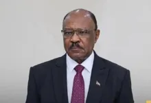 وزير الخارجية يبدأ زيارة إلى الكويت على رأس وفد رفيع 32 FB IMG 1787144752026