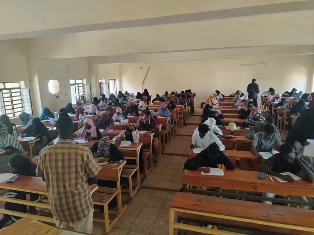 انطلاق إمتحانات جامعة الفاشر.. ومديرها: مسيرة التعليم لن تتوقف رغم الحرب 10 FB IMG 1787753311343