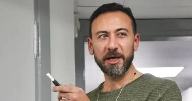 عابد عنانى يكشف كواليس مسيرته الفنية وتجربته مع نور الشريف 2 202203110310311031