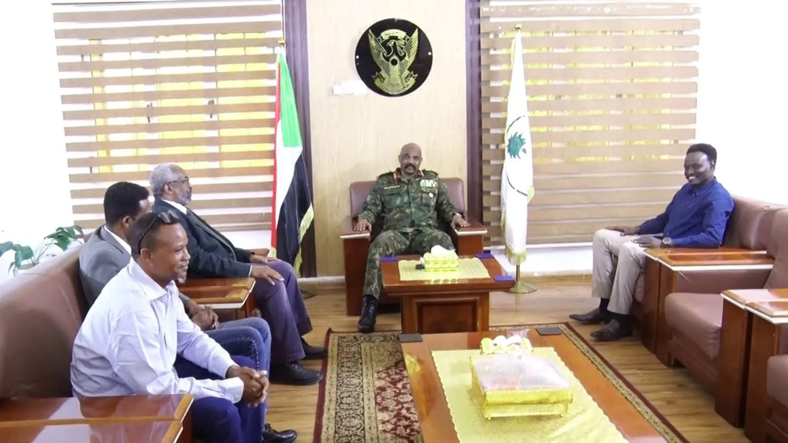 والي الشمالية يؤكد دعمه لمبادرة تهيئة الحوار السوداني السوداني 10 FB IMG 1789386712965
