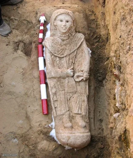 1131