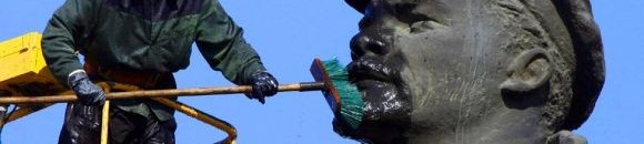 اليسار في كل العالم قريب من الموظفين محدودي الدخل ومن العمالة الماهرة.. الا في السودان قاعد في "أوزون " 11 1166