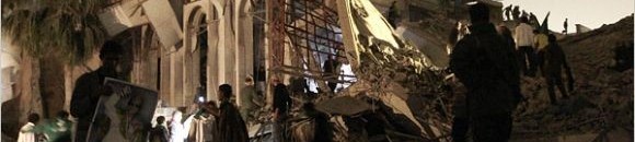 مبني مكاتب تباع للقذافي دمرته قوات الناتو يوم الاثنين 25-4-2011م 26 1187