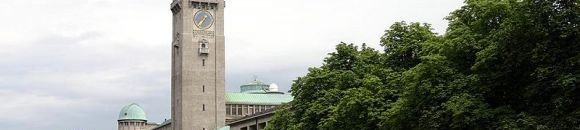 المتحف الألماني يقع على مساحة أكثر من 50000 متر مربع - وفيه تعرض النماذج بحجمها الطبيعي سفن - مولدات ذرية - مطائحن هوائية - مضخات صناعة وغيره 26 1216