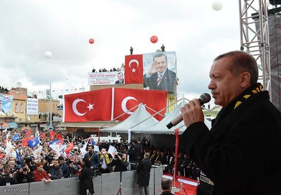 الشعب التركي إذ يمنح أردوغان فرصة المضي قدما في بناء تركيا الحديثة 1 2982