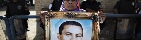 التهاني تنهمر على مبارك بعيد ميلاده الـ85 في مستشفى السجن - مايو 2013م 26 3467