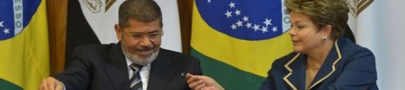 'مداعبة رئاسية' بين مرسي وروسيف على الطريقة البرازيلية - مايو 2013م 10 3488