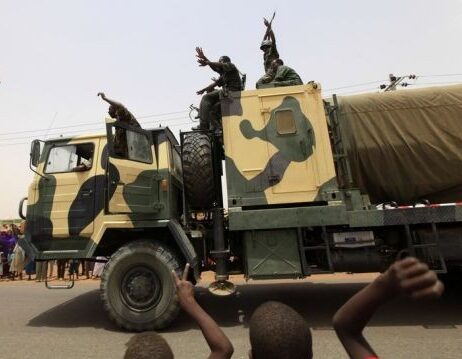 الجيش السوداني: مقتل أكثر من 60 متمرداً وتدمير 6 مركبات قتالية واستلام 2 عربة مدفع ثنائي بواسطة قوات سلاح الأسلحة بالخرطوم بحري 1 3587 e1697437552703