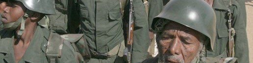 قادة الجيش السوداني يحتفون بـ (الدفاع الشعبي) ويقسمون بعدم حله 10 3617