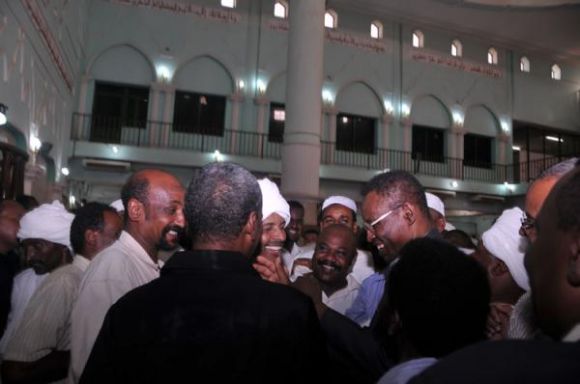 (الثورة نقابة ولجنة حي) الصحفيون يشرعون فى تشكيل نقابتهم 1 3902