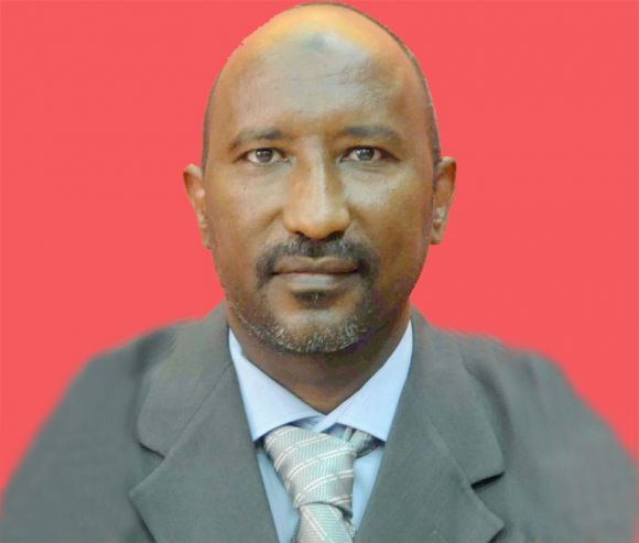 والى شمال دارفور يصدر قرارا بتشكيل لجنة عليا لمعالجة المشكلة بين البرتى والزيادية والبنى عمران 1 عبد الواحد يوسف