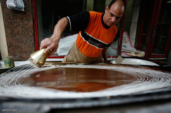 قصة غريبة عن اختراع الكنافة .. ما علاقة الخليفة معاوية؟ 1 477