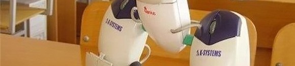 بالصور .. نادلة روبوت تقدم الطعام وتقول للزبائن "اشكروني!" 12 553