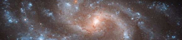 إحدى المجرات والتي تبعد 72 مليون سنة ضوية 26 846